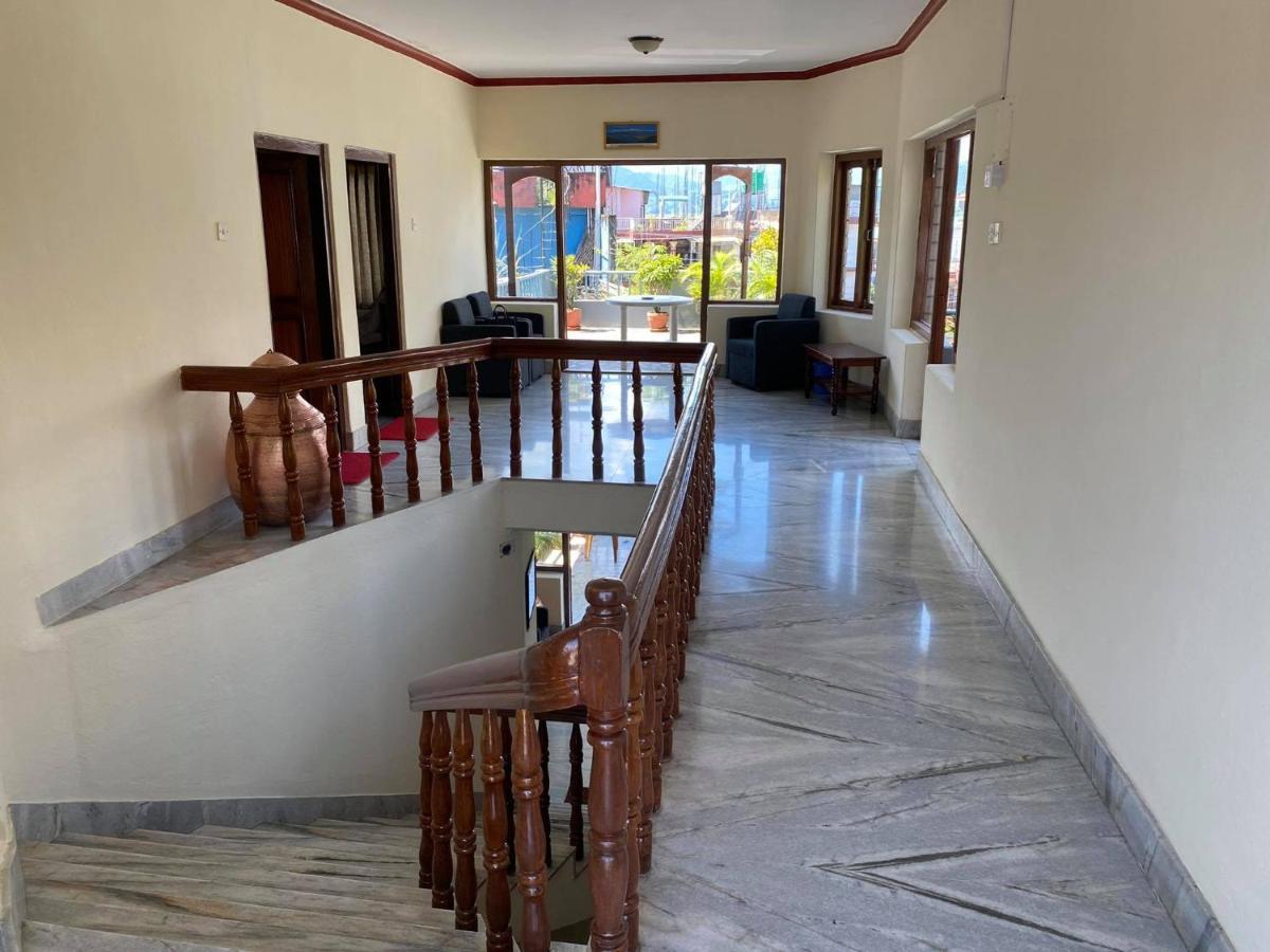 Hotel Blue Magnet Pokhara Buitenkant foto