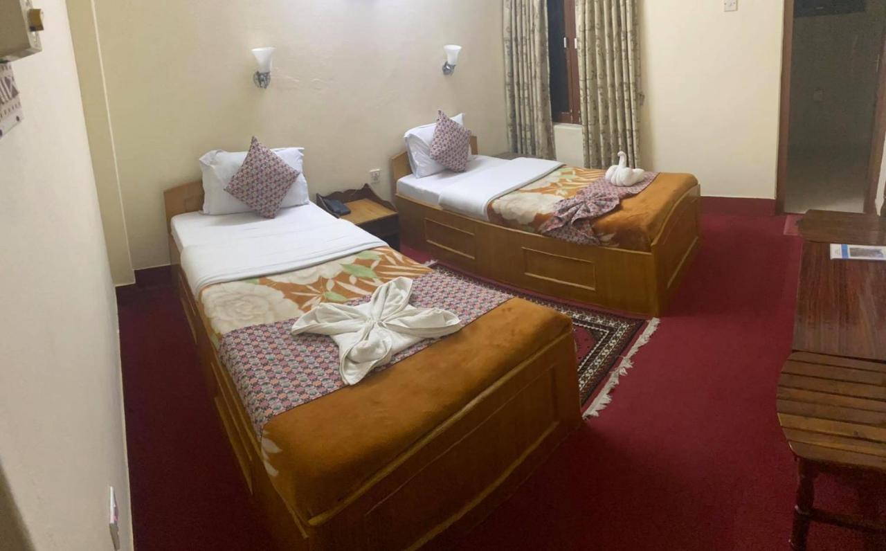 Hotel Blue Magnet Pokhara Buitenkant foto