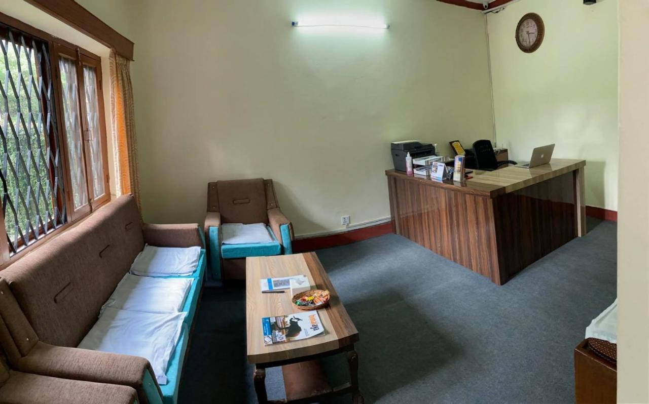 Hotel Blue Magnet Pokhara Buitenkant foto