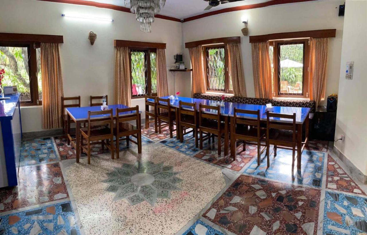Hotel Blue Magnet Pokhara Buitenkant foto