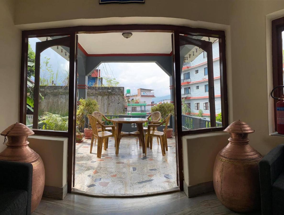 Hotel Blue Magnet Pokhara Buitenkant foto